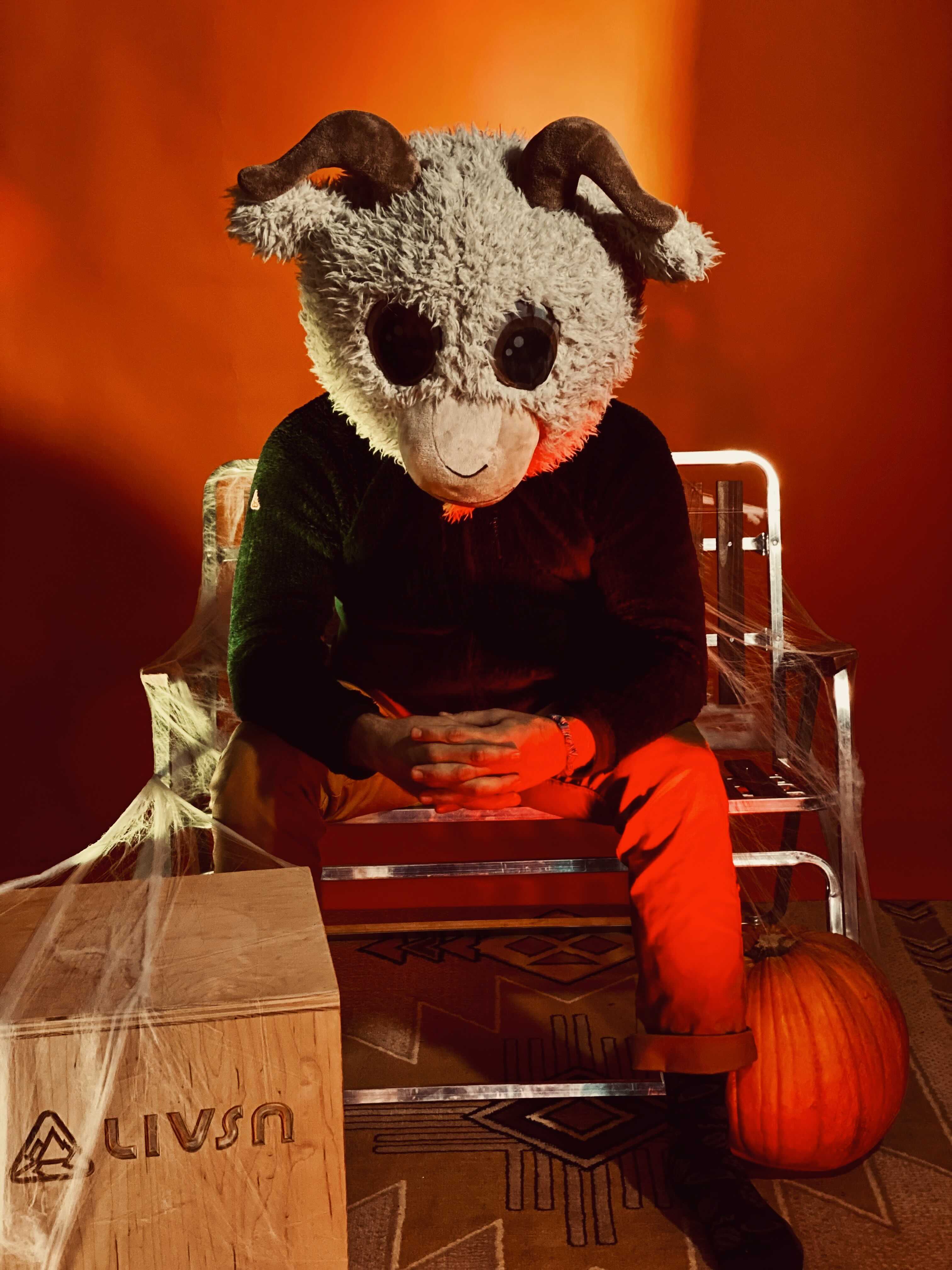 🎃 Halloween GIVEAWAY 🎃