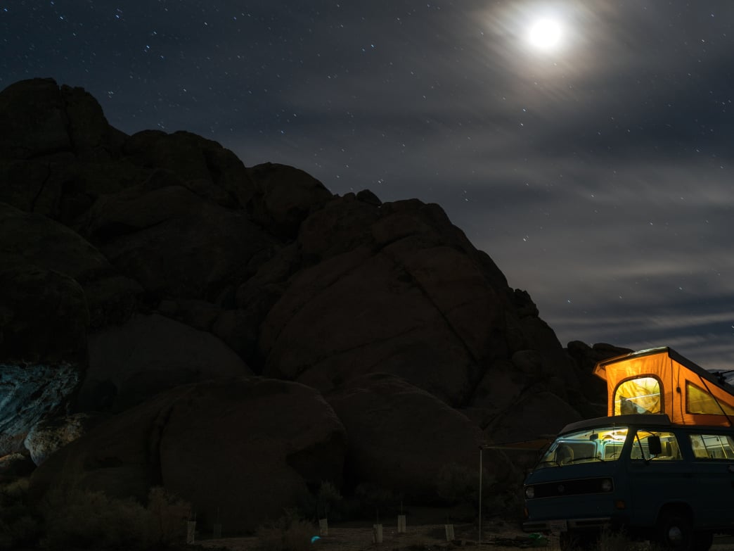 Winter Camping: Pro Tips on Staying Warm and Savoring the Solitude