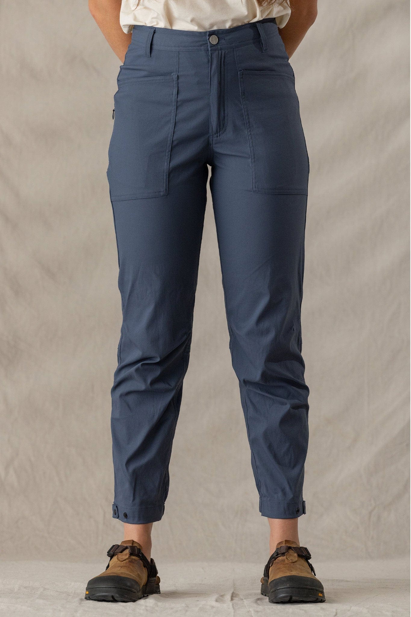 Livsn Designs Bottoms Women's Ecotrek Trail Crop Pant