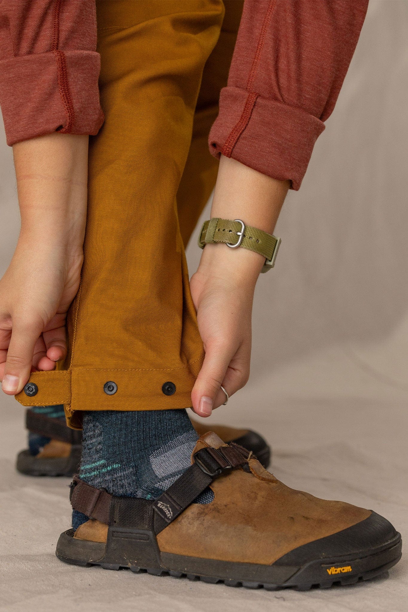 LIVSN Bottoms Women's Flex Canvas Pants V3