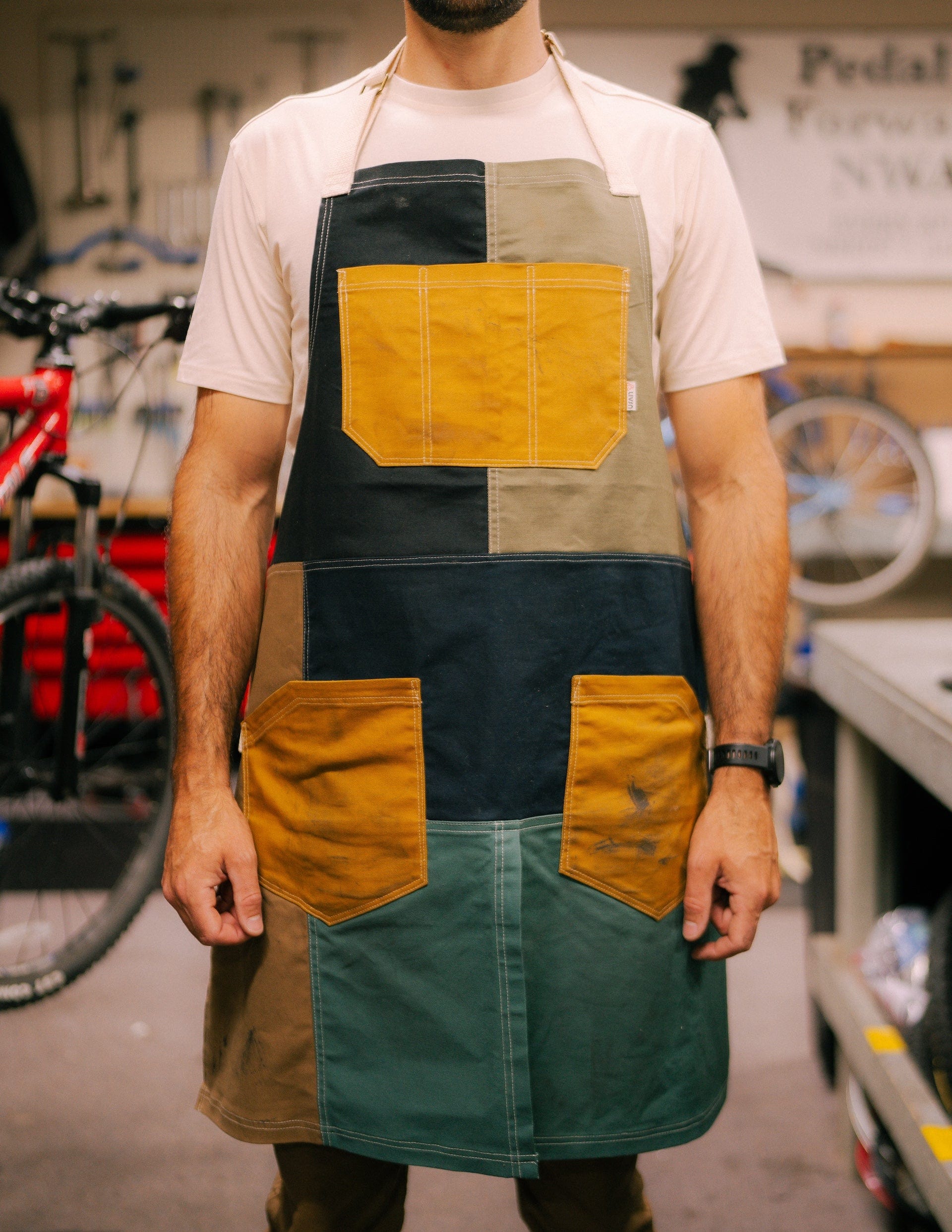 LIVSN Flex Canvas Apron