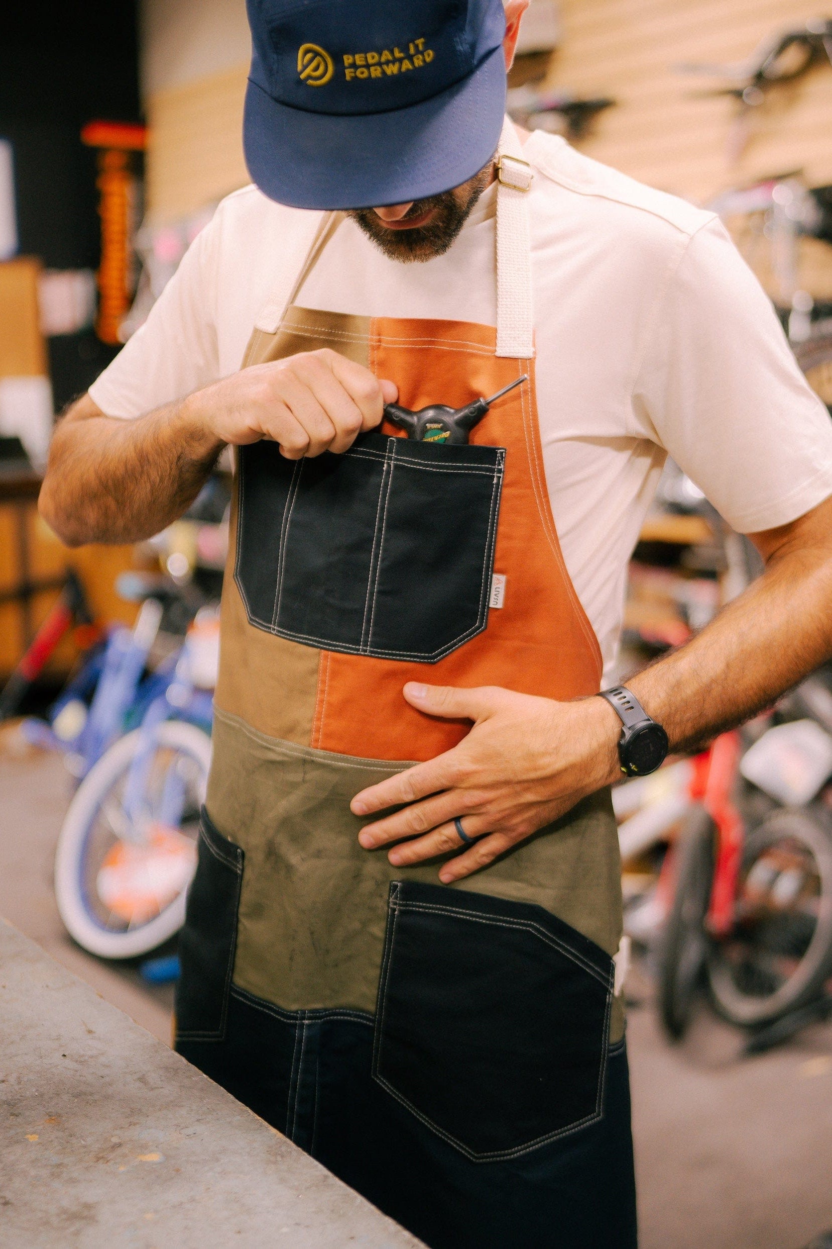 LIVSN Flex Canvas Apron
